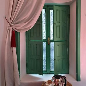 Camera standard con letto king size